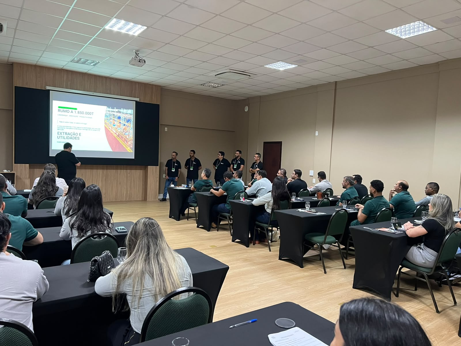 Equipe reunida